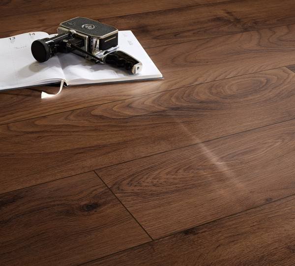 K505 Tobacco Manor Oak + Cork - Image 2